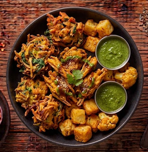 Pakora (Vegetable/Bread)