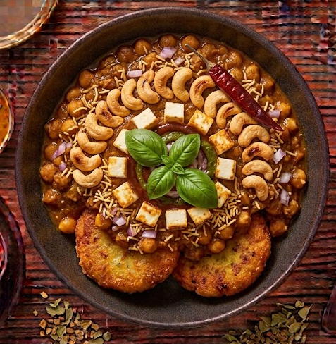 Aloo Tikki Chana Chaat